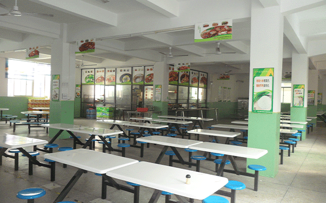 晉江嘉年華公司,晉江嘉年華公司食堂圖片,晉江嘉年華公司食堂環(huán)境,味萊客餐飲公司,食堂現(xiàn)場(chǎng)圖片
