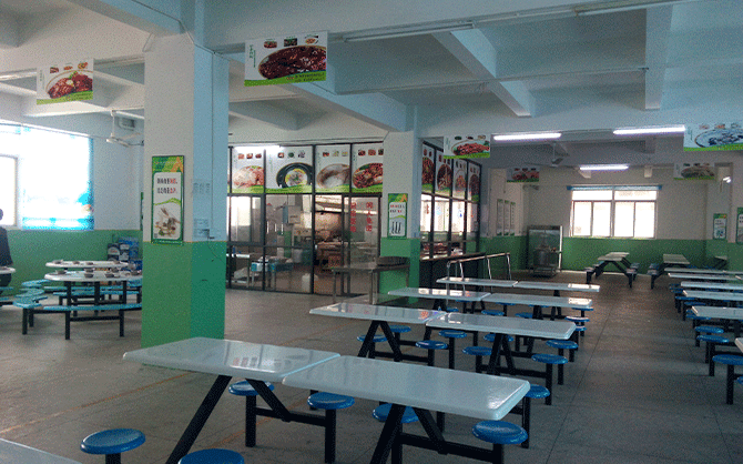 晉江嘉年華公司,晉江嘉年華公司食堂圖片,晉江嘉年華公司食堂環(huán)境,味萊客餐飲公司,食堂現(xiàn)場(chǎng)圖片