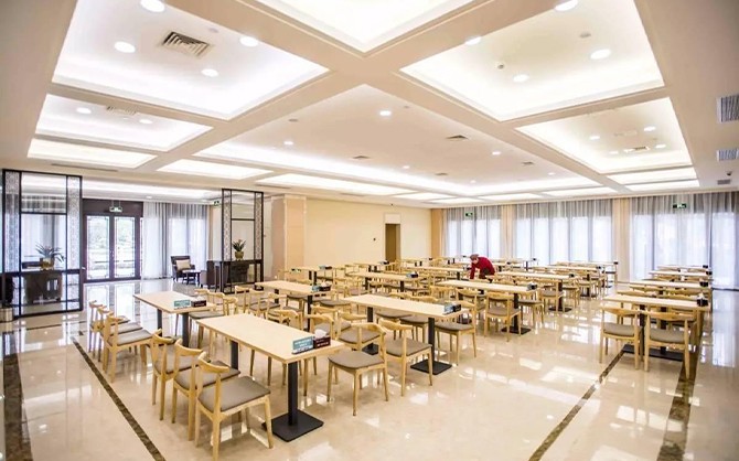 4S 店食堂裝修圖片