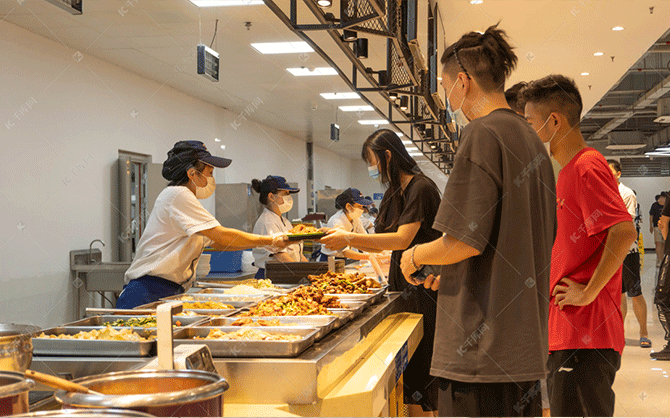 如何做好高校食堂的服務管理