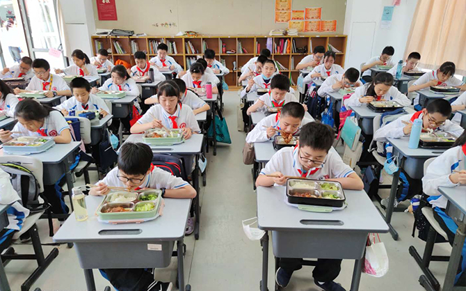 最新飯堂外包信息