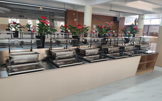 承包工地食堂項目部內(nèi)部餐廳環(huán)境圖片