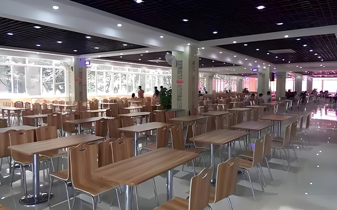 學校食堂承包商,特色窗品,美食小吃,學校食堂圖片